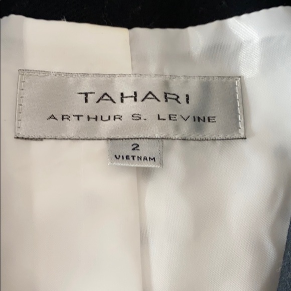 Tahiri Levine white and black polka dot blazer - Picture 9 of 10